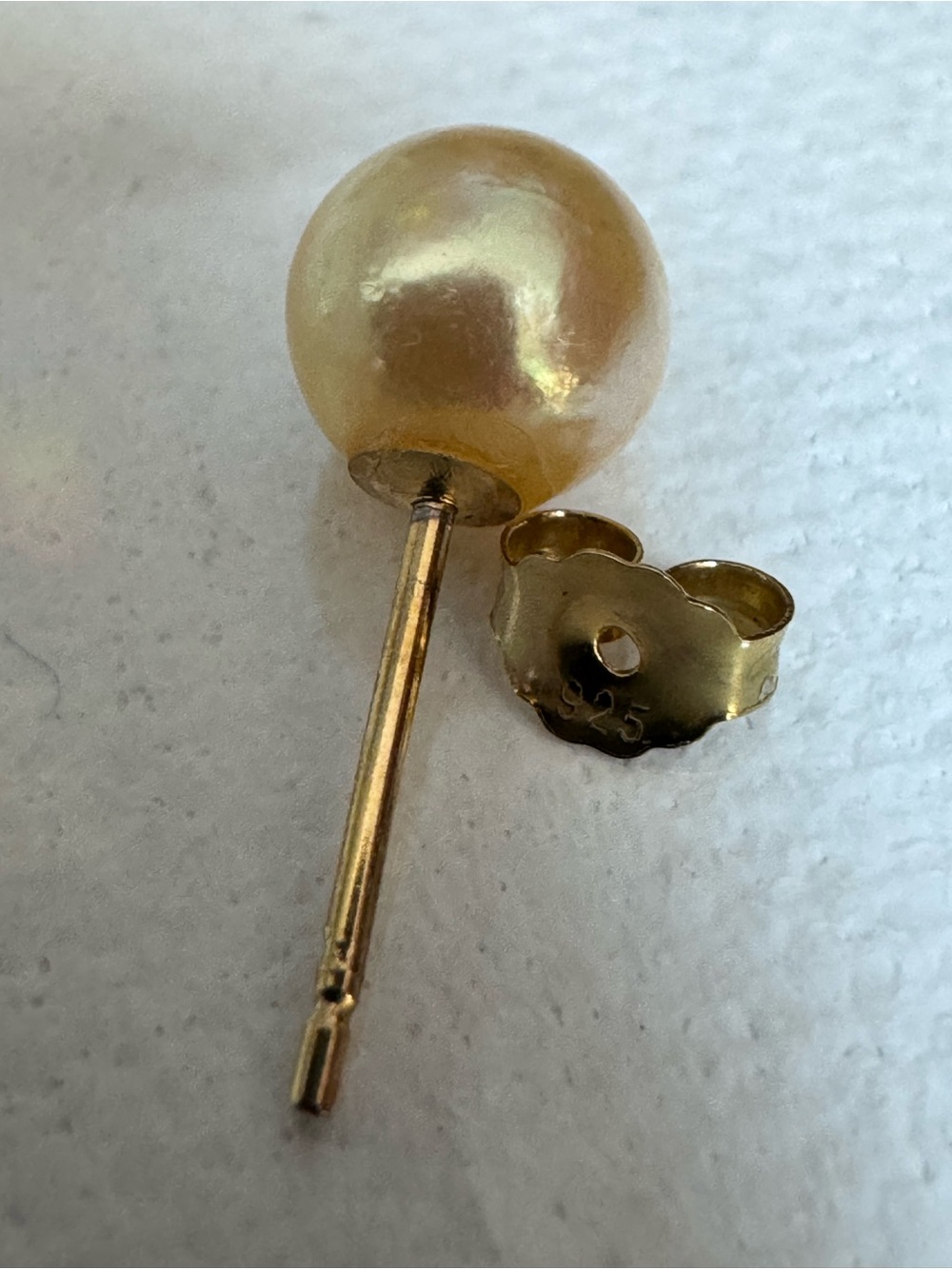7 mm freshwater pearl stud earrings. - Picture 4 of 7